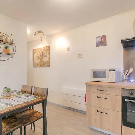 Apartment T2 Et Bien Equipe, Perrache, Confluence Lyon