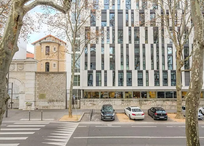 T2 Et Bien Equipe, Perrache, Confluence Apartment *